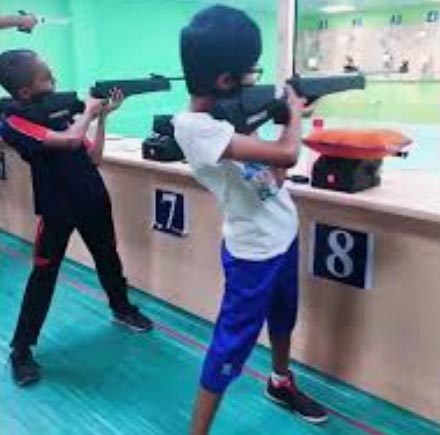 فقط باید یک جا بایستی!